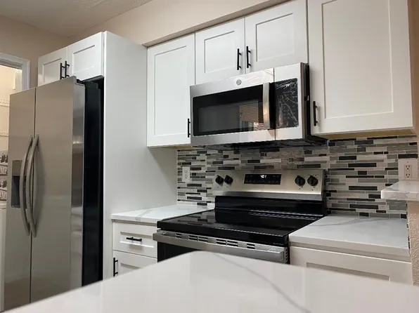833 Riverside Drive #823, Coral Springs, FL 33071