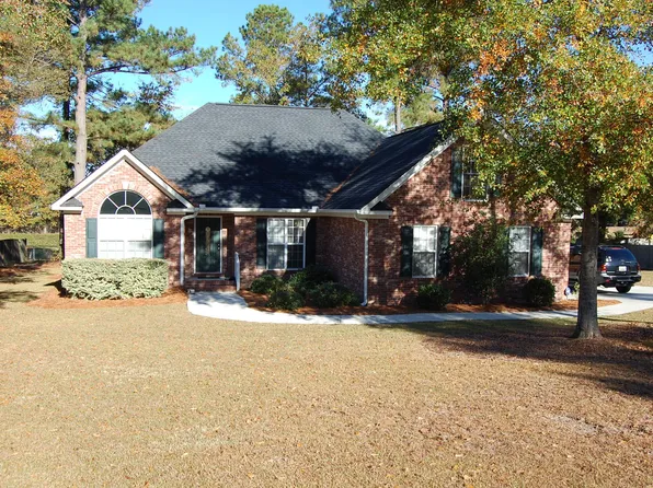 12 Scarlett Ln, Camden, SC 29020