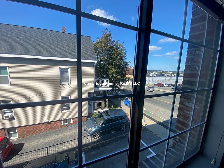 474 1/2 Broadway #28 — Photo 4