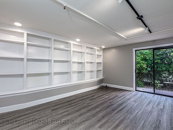 4th image of 2433 Polk St APT 1A