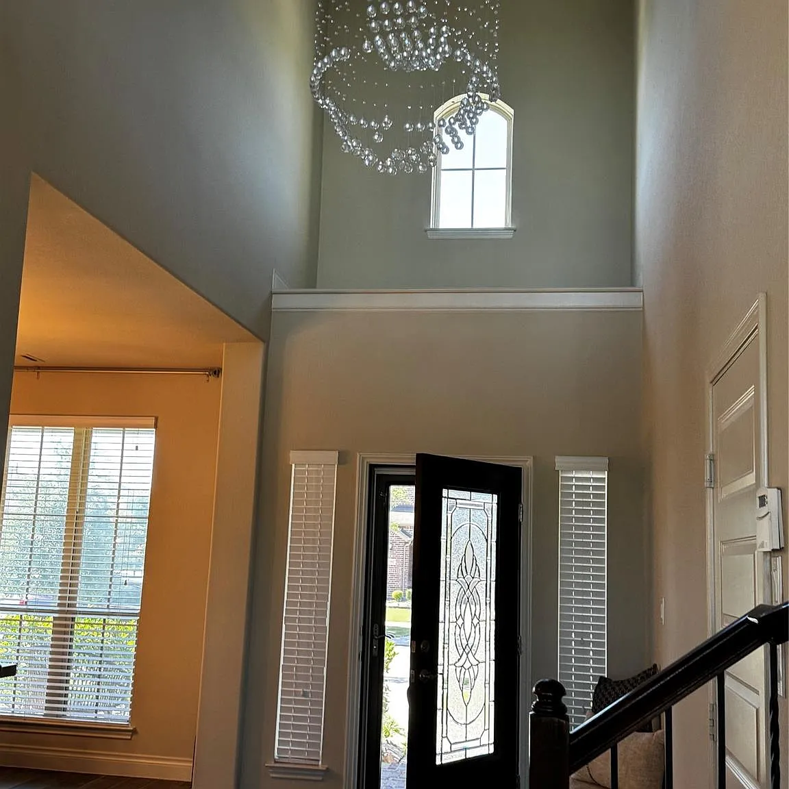 4 bed, 3.5 bath, 2646 sqft, $3,500 — Photo 2