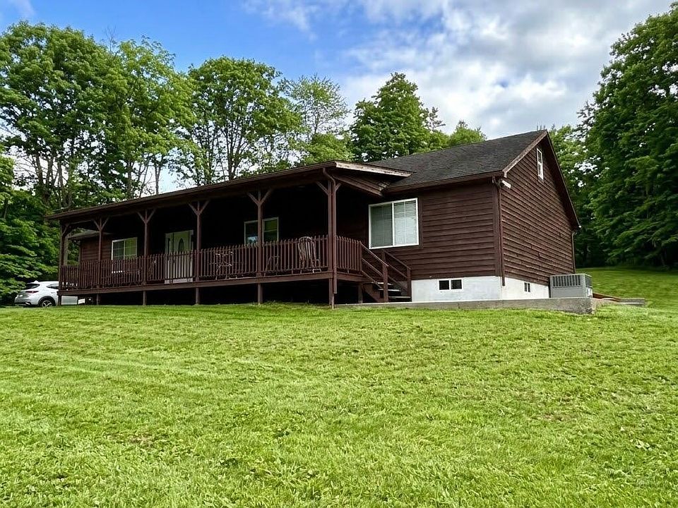 1st image of 110 Saddle Ridge Dr