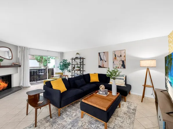 15020 Victory Blvd Unit 104, Van Nuys, CA 91411