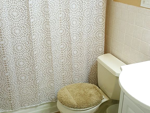 4th image of 509 74th St