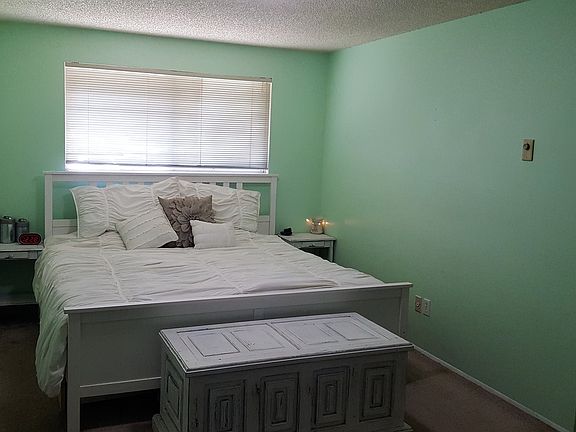 5th image of 7705 NE 123rd Ave