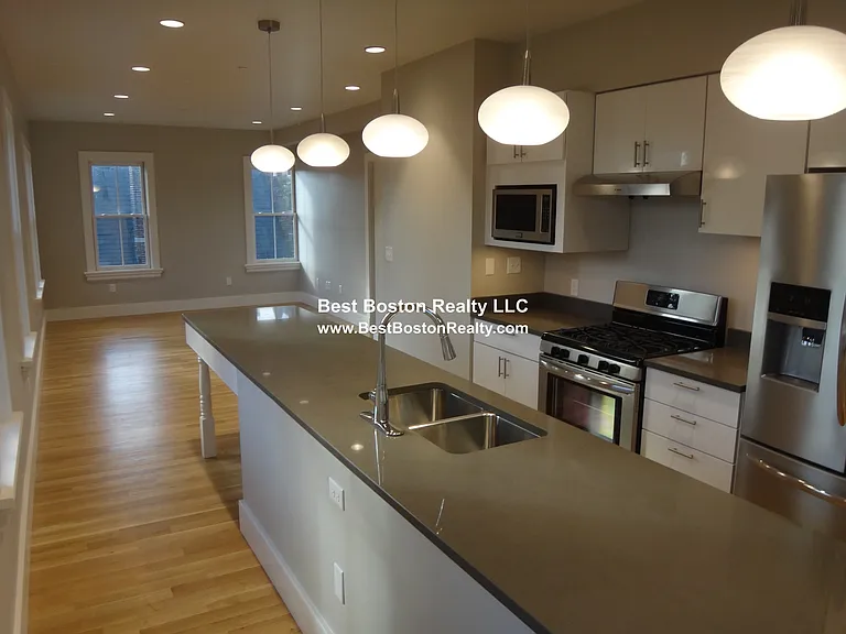 40 Bow St #3 — Photo 25