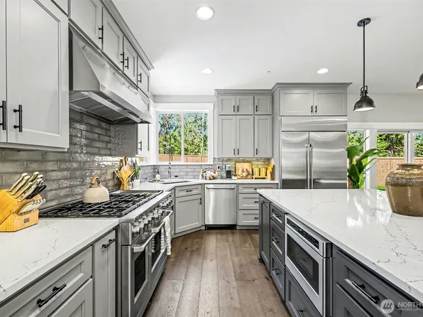 17823 214th Avenue Ct E, Orting, WA 98360