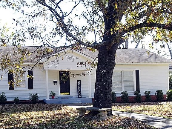 2nd image of 901 Reen Dr