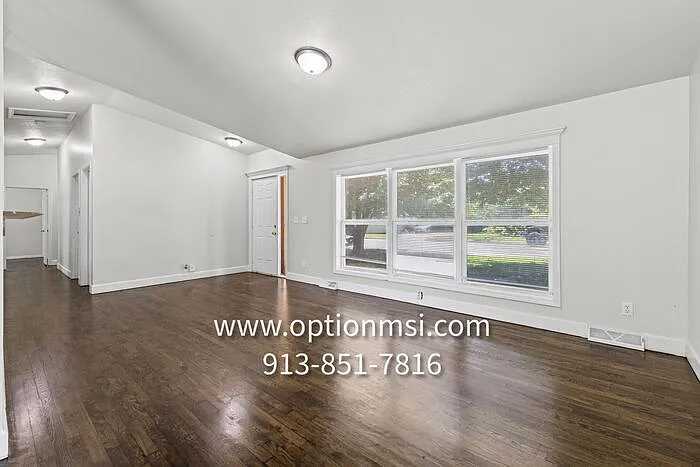 403 Shawn Dr — Photo 9