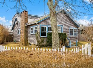 167 New York Ave, Oak Bluffs, MA 02557