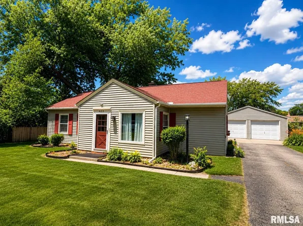 623 W Shoshone Rd, Peoria, IL 61614