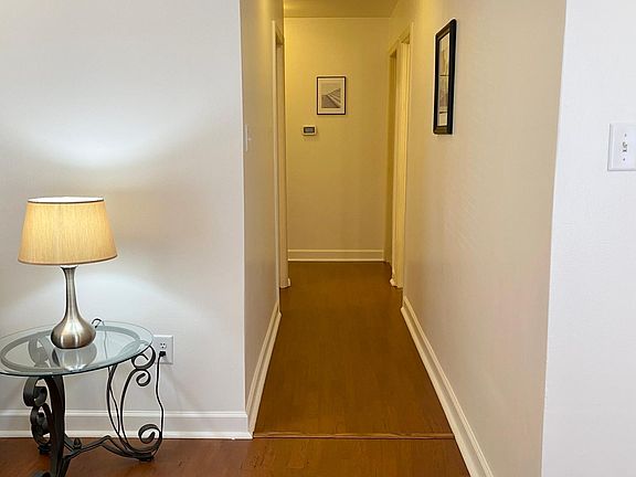 3rd image of 2803 Broadway St