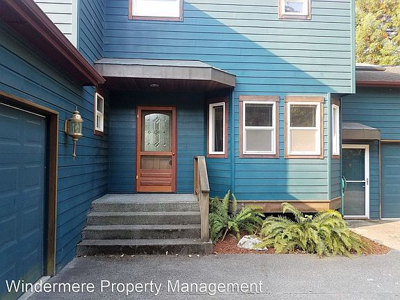 3rd image of 26142 Iowa Ave NE