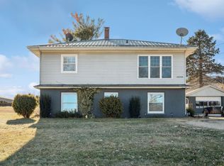 10068 Boleyn Rd, Dubuque, IA 52001