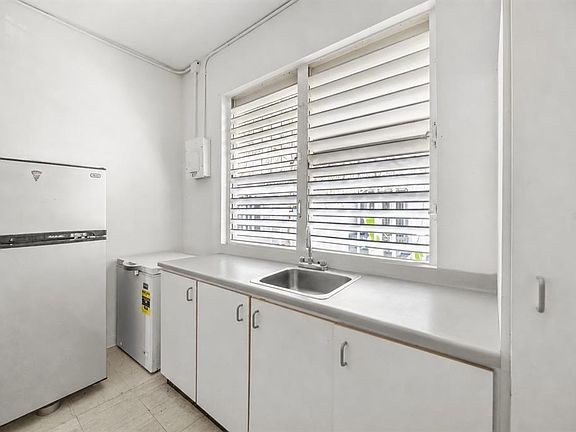 2nd image of 1410 AMERICO SALAS