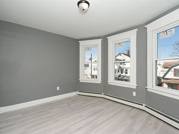 66 Bell st Bridgeport-Floor 02-20210312-004