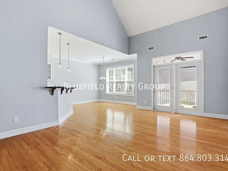 1 Edge Ct #B — Photo 5