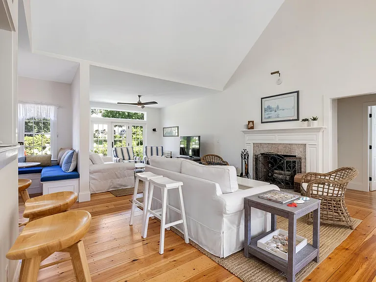 14 Woodland Ave — Photo 8