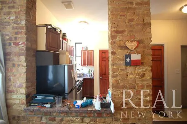 Rented by REAL New York | media 23