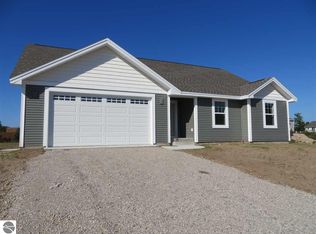 5059 Village Lane Ct, Traverse City, MI 49685