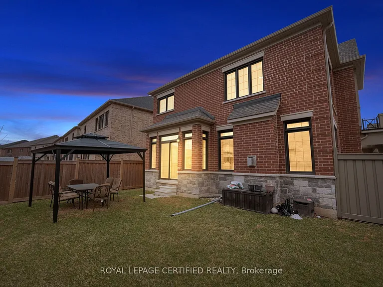 1285 Raspberry Ter — Photo 48