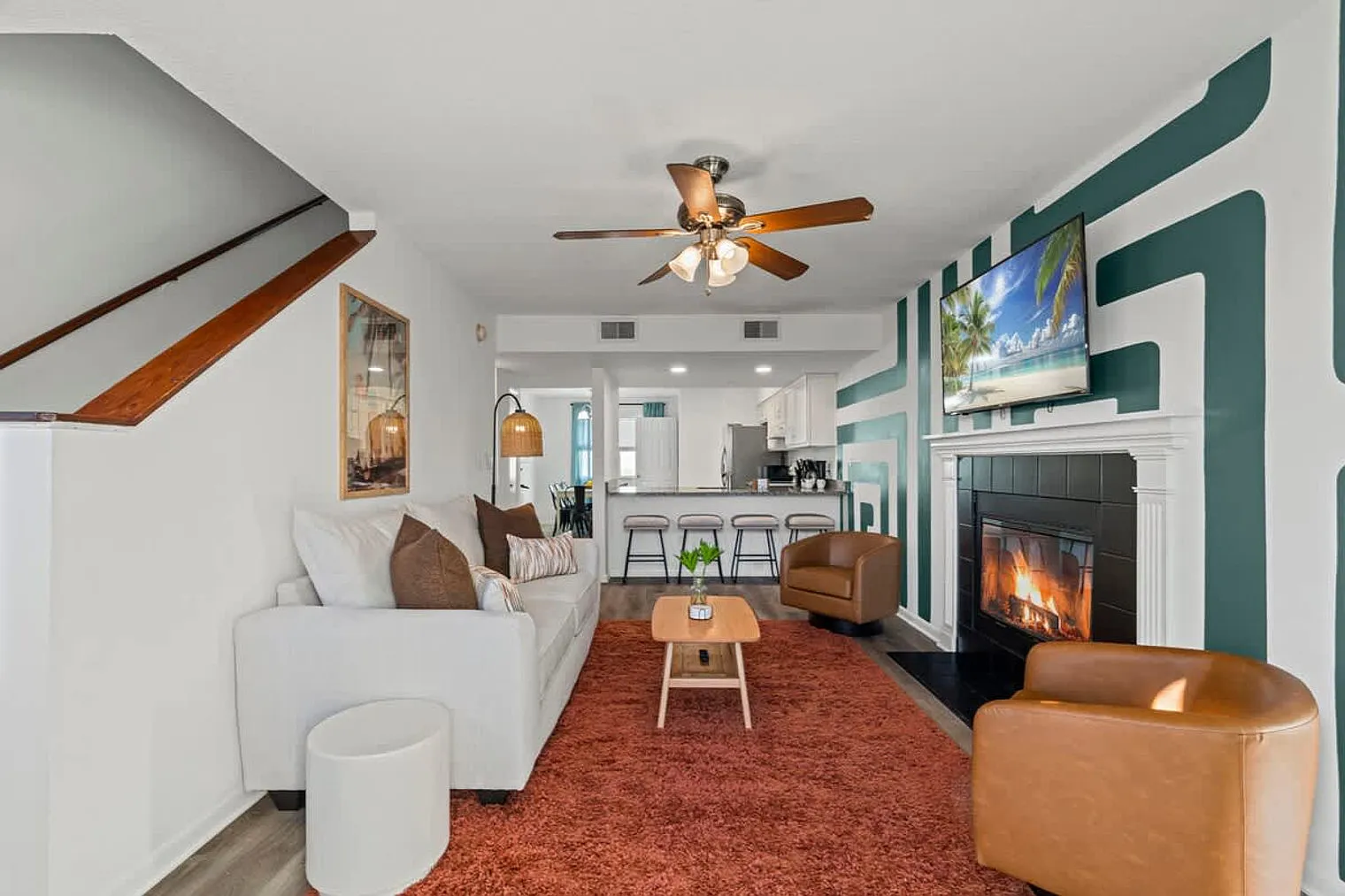 3 bed, 3.0 bath, 1496 sqft, $5,328 — Photo 4