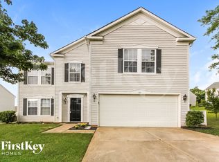 108 Brinkley Park Ct, Mount Holly, NC 28120