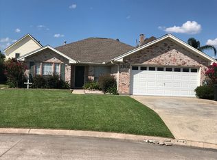 1512 N 26th St, Nederland, TX 77627