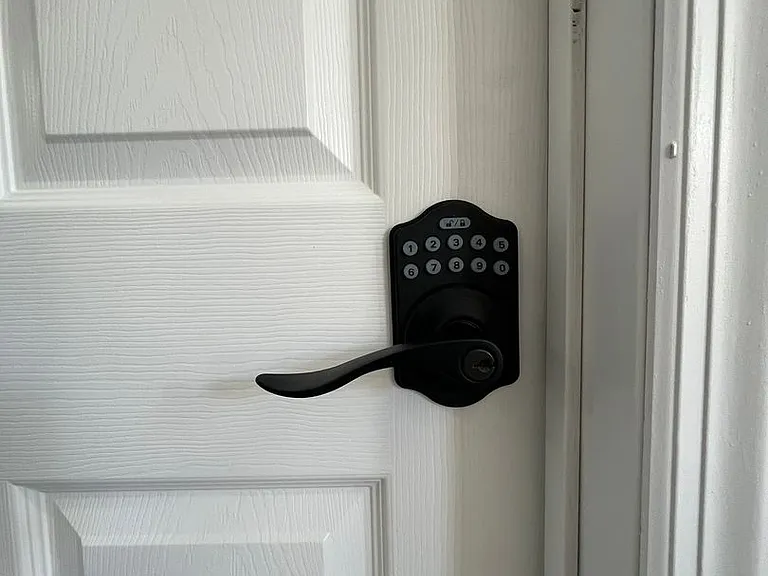 210 Carolina Ave — Photo 14