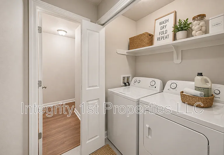 10510 Clubhouse Dr — Photo 12