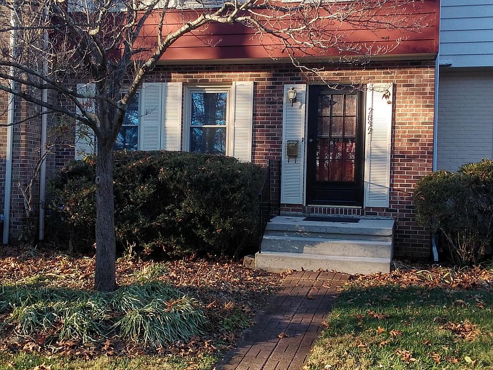 1st image of 2832 Wellesley Ct