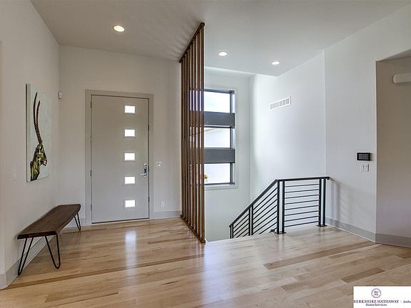 3rd image of 3724 S 205th St