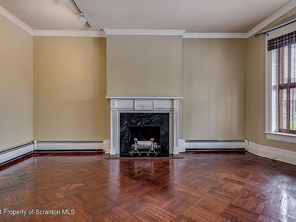 4th image of 248 S Franklin St