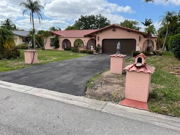 10924 NW 41st Drive, Coral Springs, FL 33065