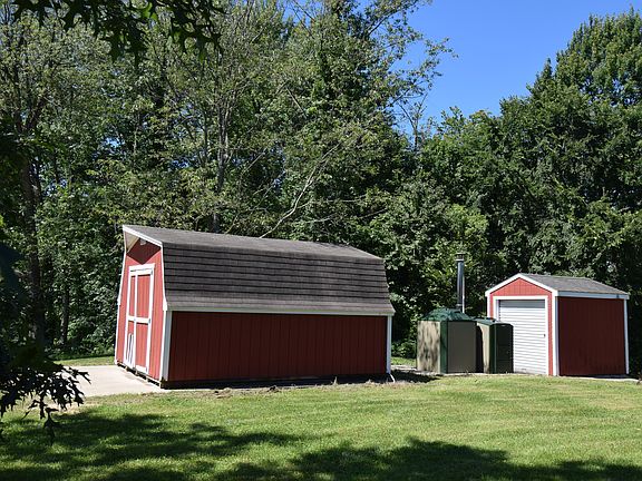 2nd image of 47944 County Road 673