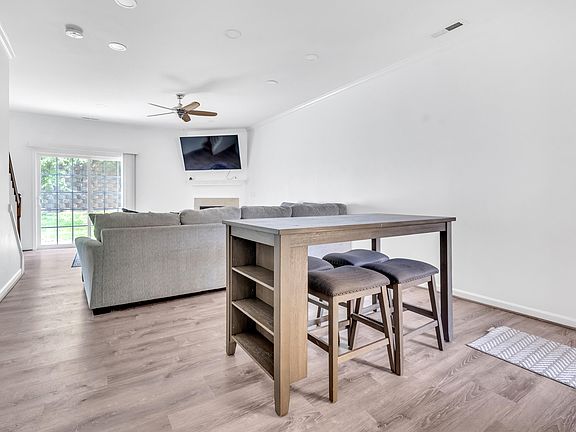 3rd image of 2641 Hamlet Green Dr