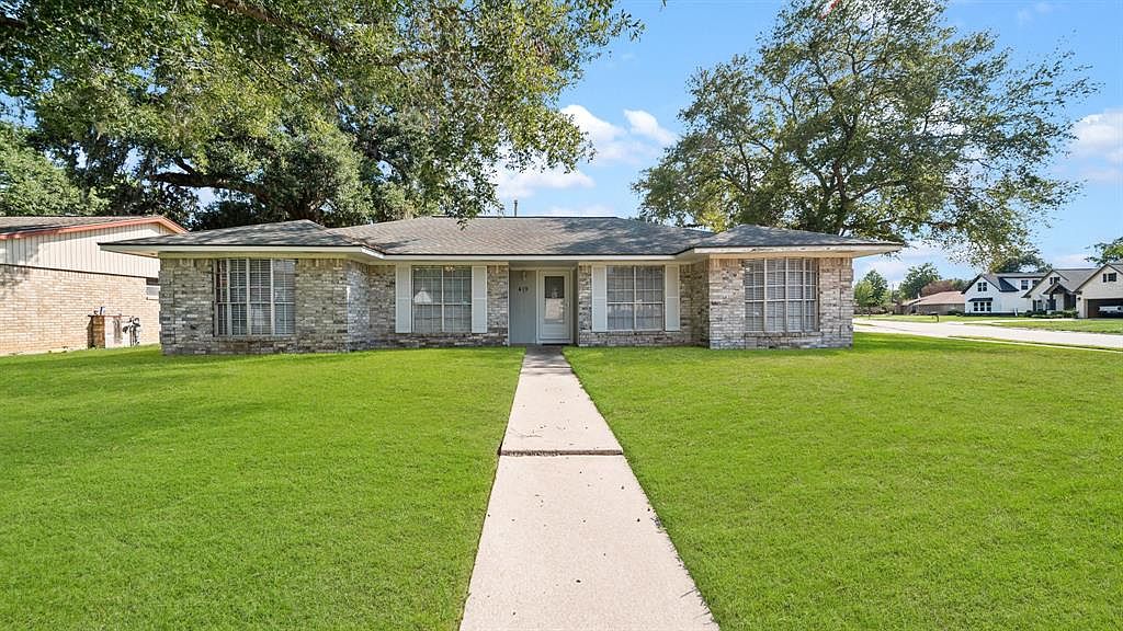 419 Petunia St, Lake Jackson, TX 77566 MLS 21318893 Zillow