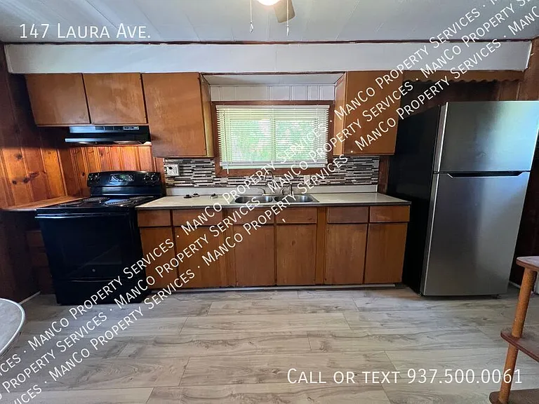 147 Laura Ave — Photo 6