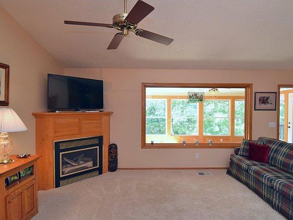 2nd image of 31 Neffwood Ln