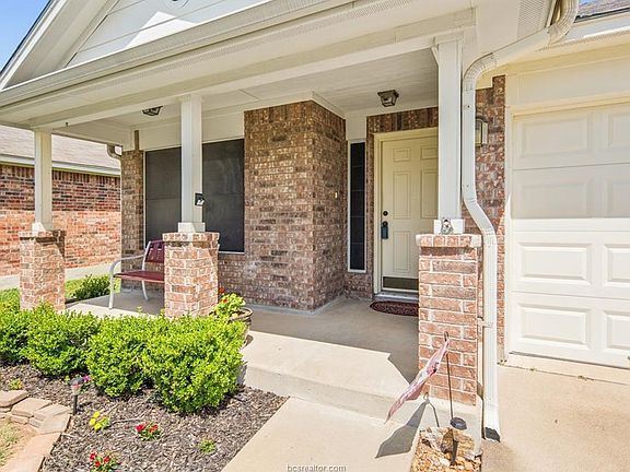 2nd image of 4329 Spring Garden Dr