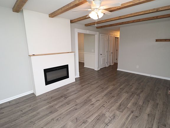 5th image of 1041 Parkers Ridge Dr
