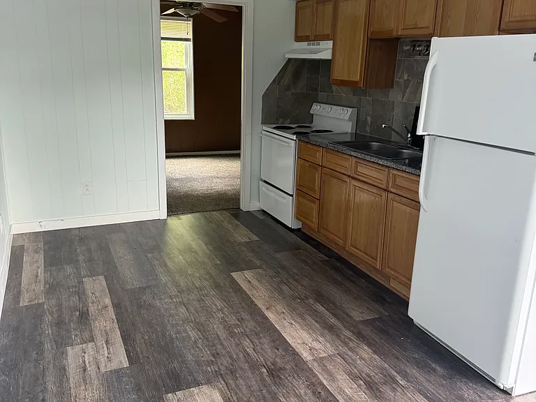 642 Oak Grove Rd #7 — Photo 4
