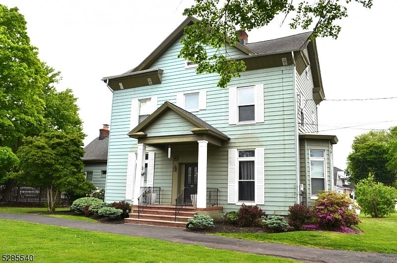1st image of 1800 Front St #4