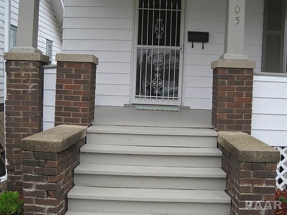 2nd image of 1405 W Gilbert Ave