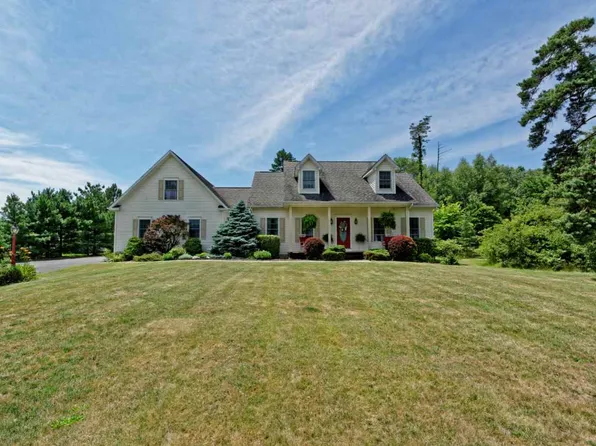 6 Catallo Dr, Waterford, NY 12188