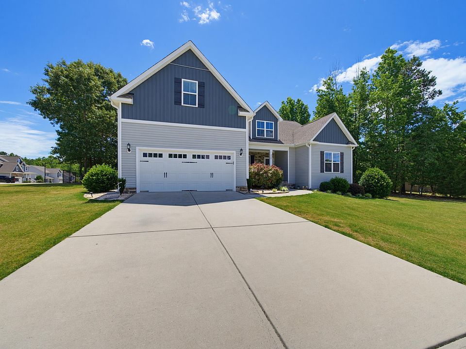 1st image of 60 Anna Marie Way