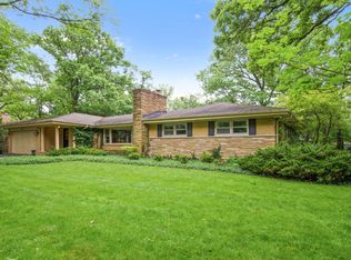 1045 Pleasant Ln, Glenview, IL 60025