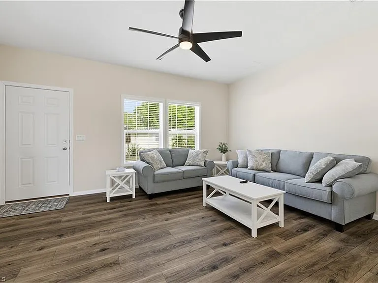 24 Red Poinciana Dr — Photo 8
