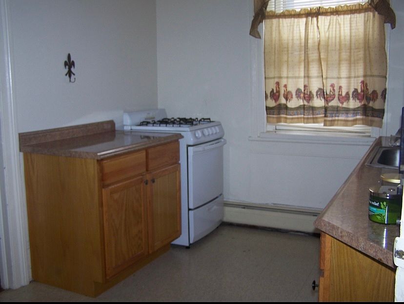2nd image of 154 Mill St APT 1
