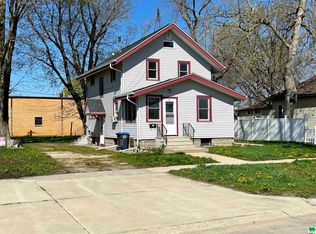 514 Seneca St, Storm Lake, IA 50588